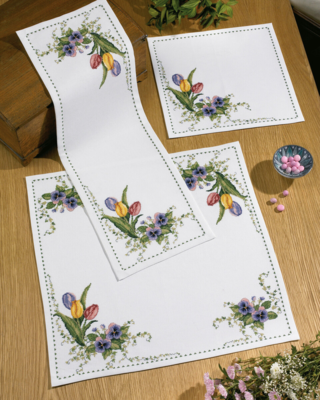 Kirjontapaketti 3 tulppaania 26 x 79 cm