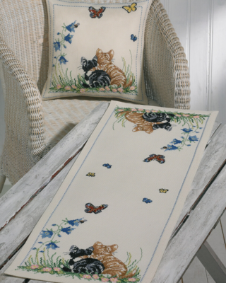 Kirjontapaketti Kissaystävät 35 x 95 cm