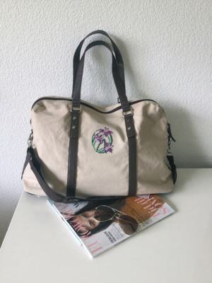 Kirjontapaketti Kukkia violetti 7 x 9 cm