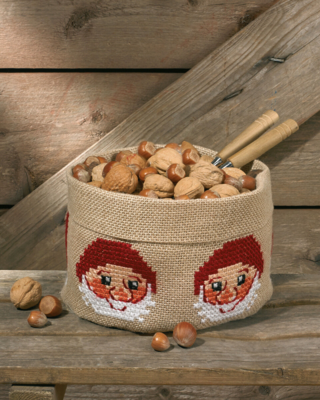 Kirjontapaketti Tonttu 21 Ø x 19 cm