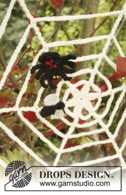 Extra 0-854 Black Widow by DROPS Design — 1