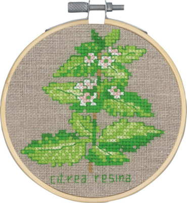 Brodeeraussarja Sitruunamelissa m 5810/10 10 Ø