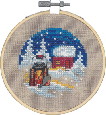 Kirjontasarja Talo metsässä m 5810/10 10 Ø