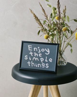 Kirjontapakkaus Enjoy 18 x 13 cm