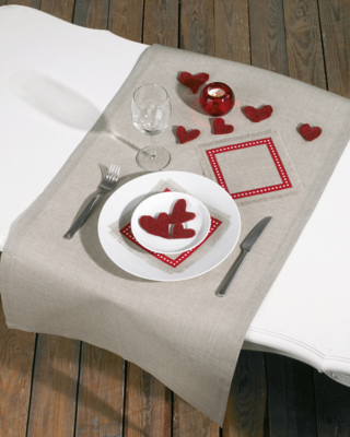 Kirjontasarja Pikkuliina 2 kpl 18 x 18 cm