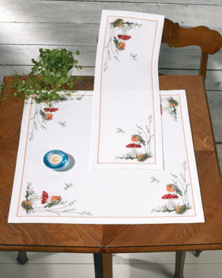 Kirjontasarja Punarinta ja sieni 56 x 56 cm