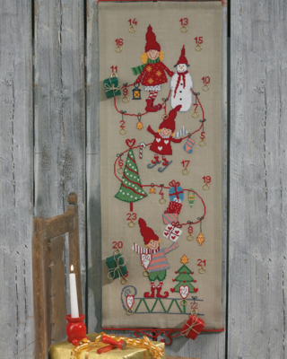 Kirjontapaketti Tontut kelkalla ja lahjoilla