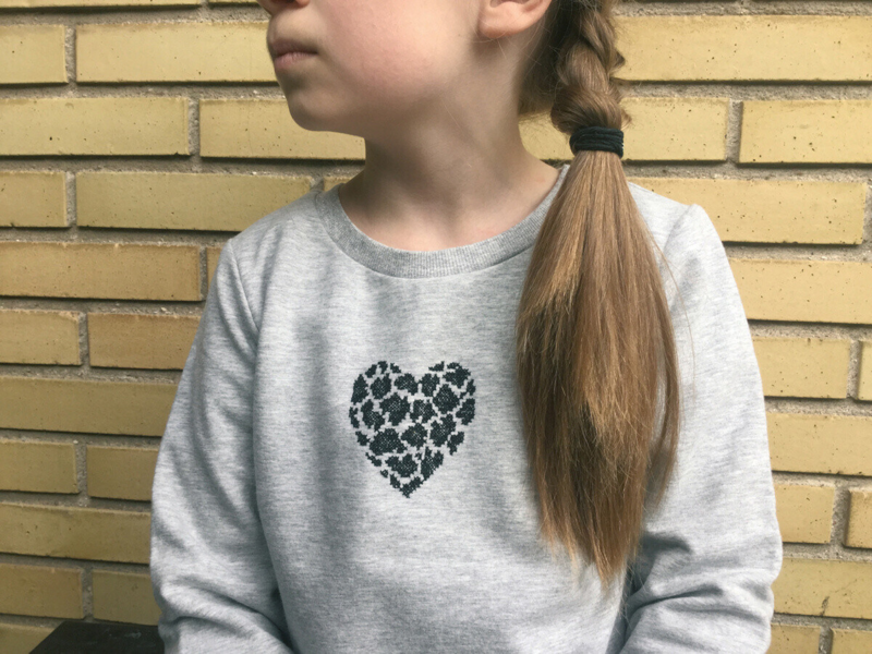 Kirjontapaketti Sydän 7 x 9 cm