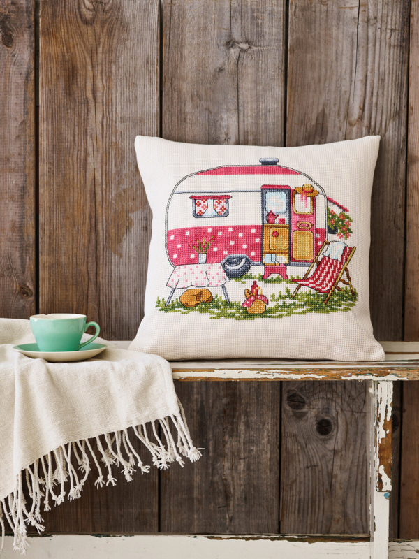 Kirjontasarja Asuntovaunu 40 x 40 cm