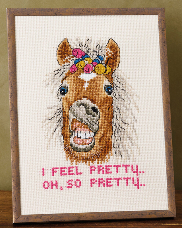 Kirjontasetti I feel pretty R5799 18 x 24 cm