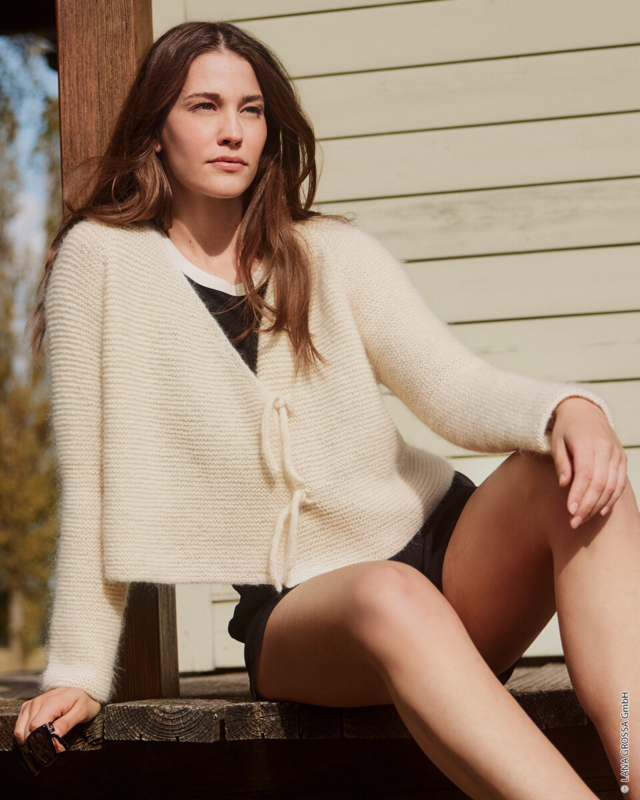 9231016_M1 Malli 01 – Lookbook 16: Raglanneuletakki