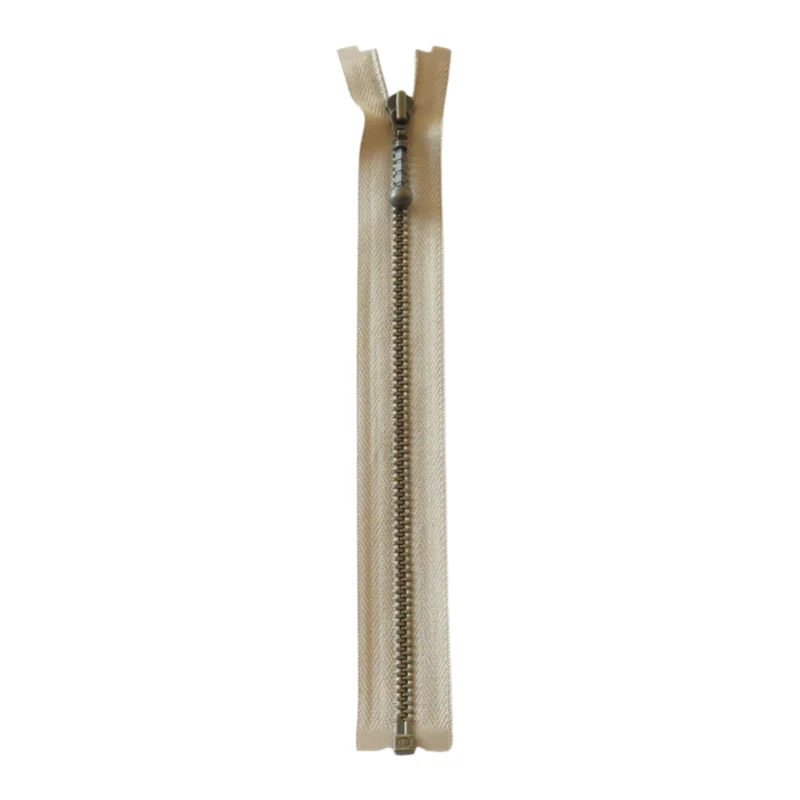 YKK Avattava Metallivetoketju 4 mm (25-65 cm) 573 Beige, Antiikkimessinki