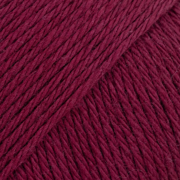 DROPS Magic 80 Viininpunainen (Uni Colour)