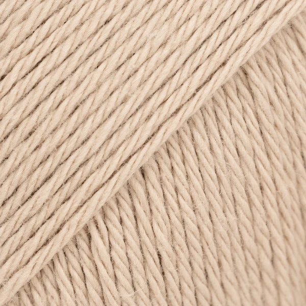 DROPS Magic 45 Vaalea hiekka (Uni Colour)