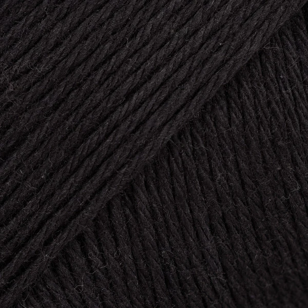 DROPS Magic 02 Musta (Uni Colour)