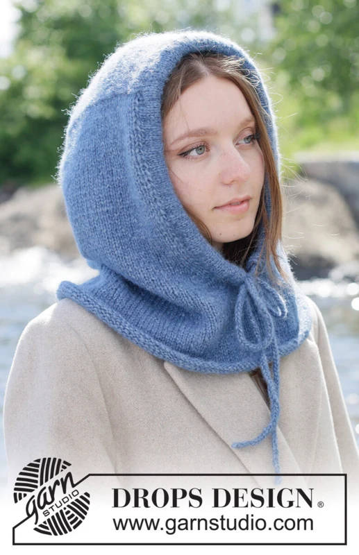 270-1 Blueberry Hood by DROPS Design