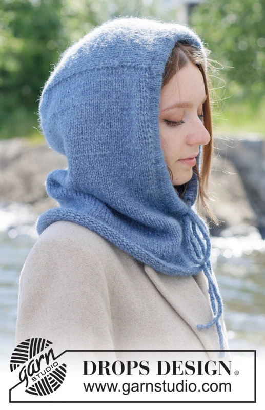 270-1 Blueberry Hood by DROPS Design