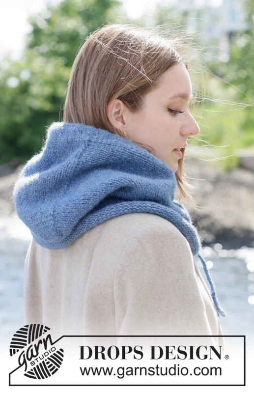 270-1 Blueberry Hood by DROPS Design
