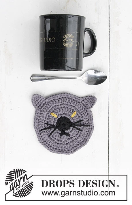 Extra 0-1388 Lucifurr by DROPS Design — kissanmuotoinen pöytätabletti — 1