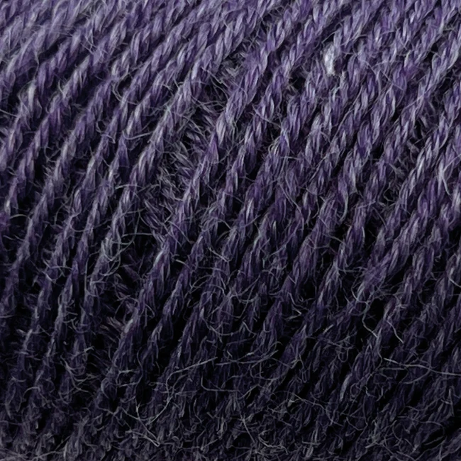 Onion Nettle Sock Yarn 1009 Tumman violetti