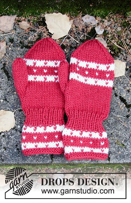 34-36 Candy Cane Lane Mittens by DROPS Design