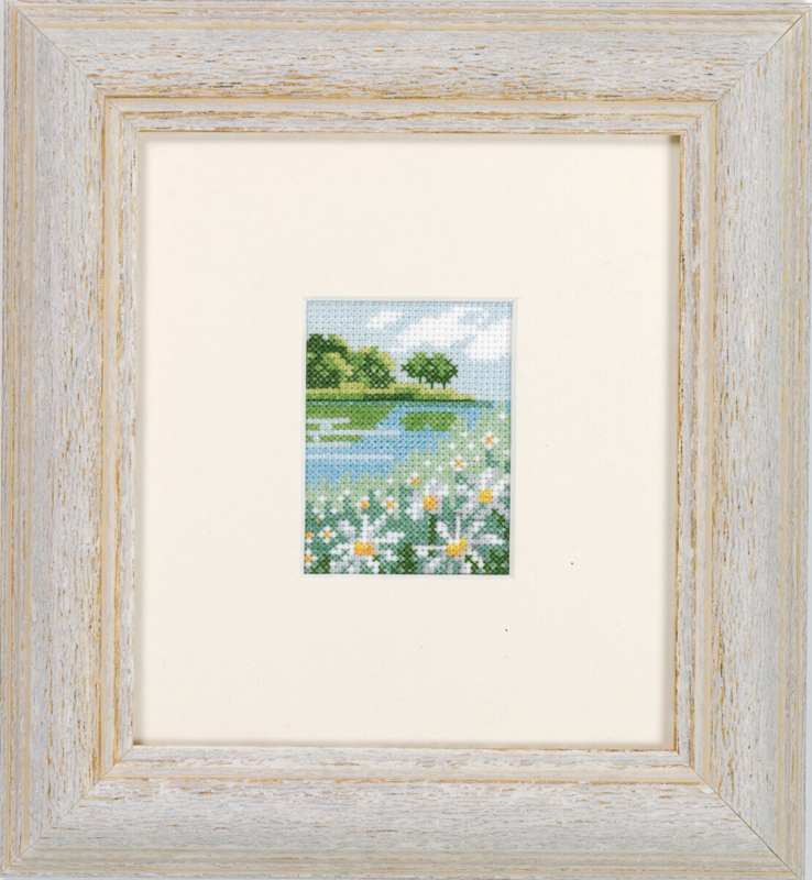 Kirjontapaketti Päivänkakkara-niitty 6,5 x 5 cm