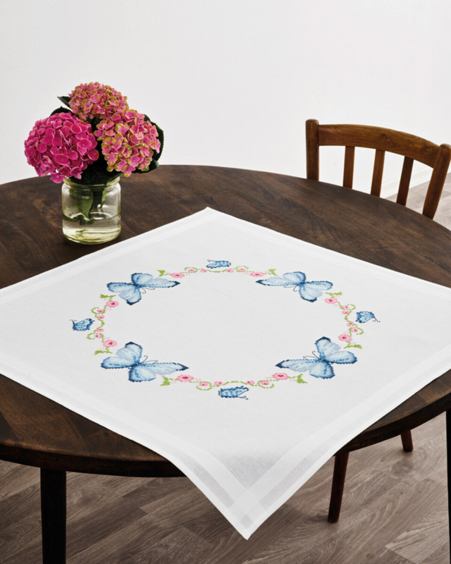 Kirjontapakkaus Perhoset XXX 80 x 80 cm