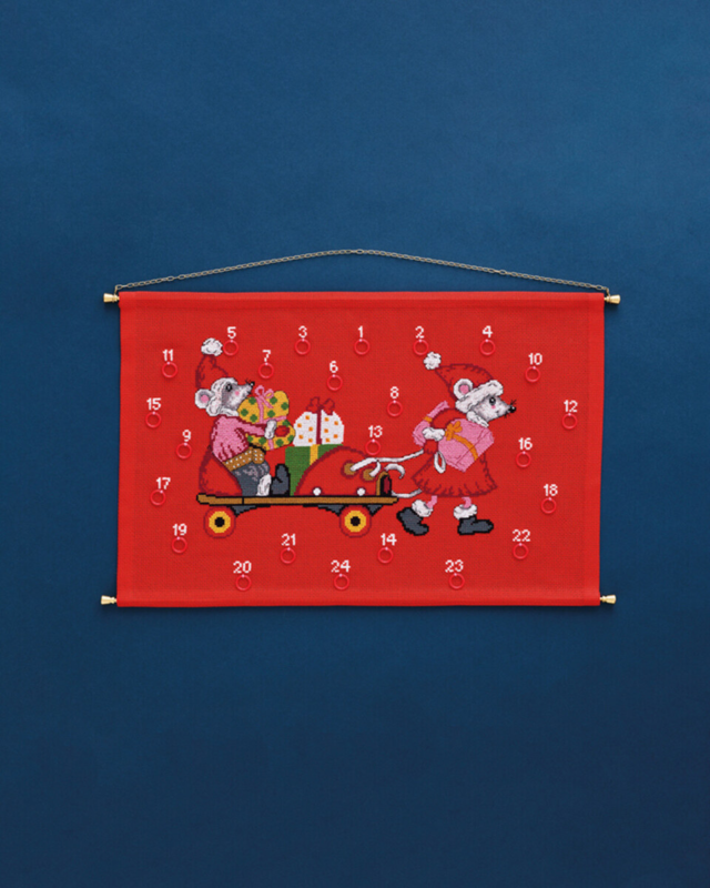 Kirjontasarja Hiiri rullaluistimessa 46 x 30 cm B5205/46