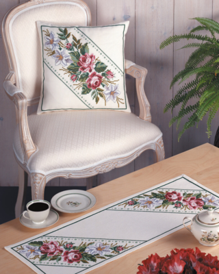 Kirjontasetti Kukkia 40 x 40 cm