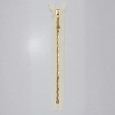 YKK Kiinteä Vetoketju, Messinki, 4 mm