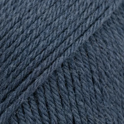 29 Keskiyön varjo (Uni Colour)