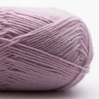 004 Vaalea violetti