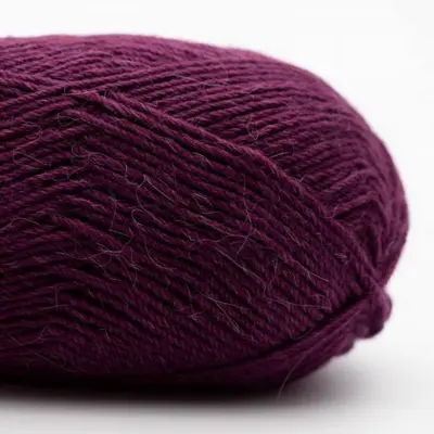 009 Tumman violetti