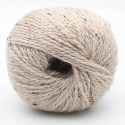 03 Vaalea beige