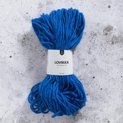 7580 Peacock blue